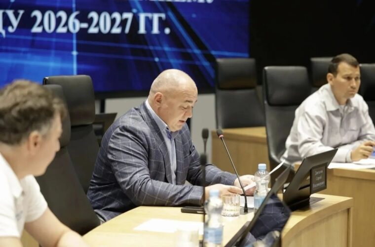 В Белгородской области обсудили вопросы подготовки к отопительному сезону Замминистра строительства и ЖКХ РФ Алмаз Хусаинов принял участие в рабочем совещании под руководством Зам…
