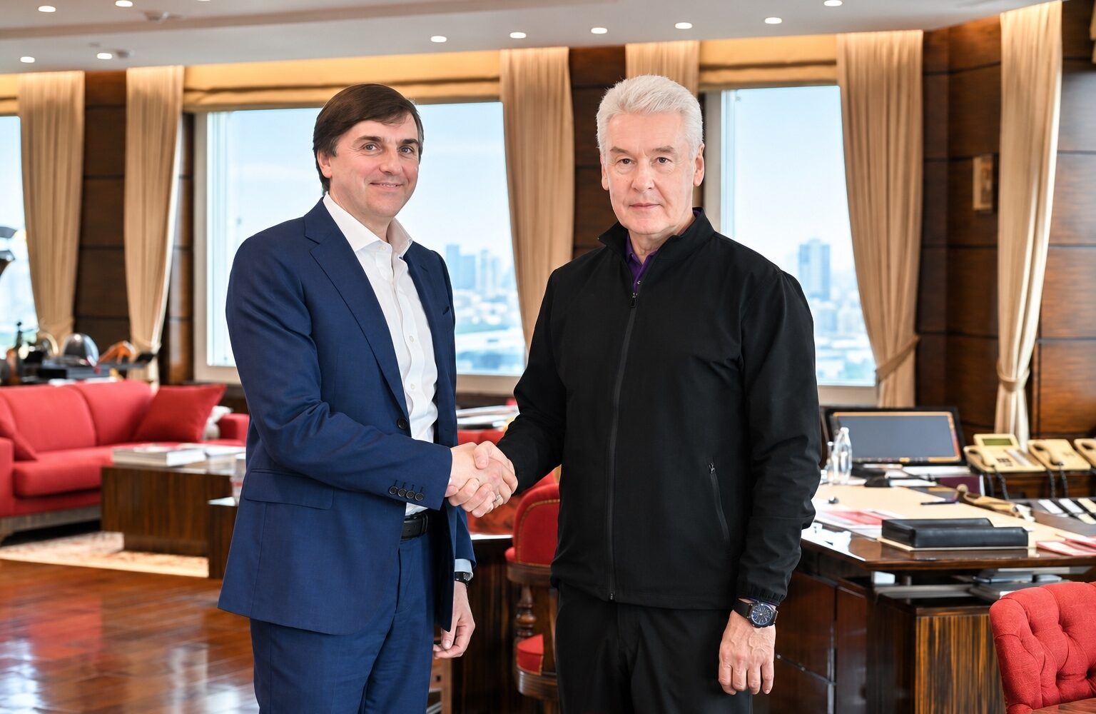 Сергей Кравцов поздравил Москву с 879-летием. «Поздравляю вас и всех жителей столицы с 879-летием города Москвы!» — обратился к мэру города и москвичам министр просвещения РФ Серг…