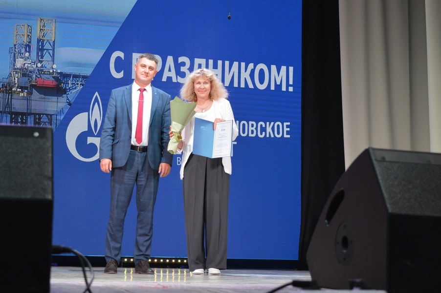 4 сентября в Центре культуры Балашовского района было особенно тепло и светло. Здесь прошло торжественное мероприятие «Россия – энергия будущего!», посвященное Дню нефтяной и газо…