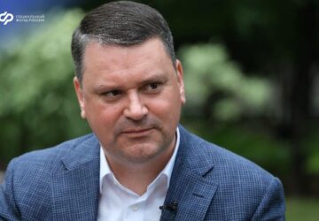 Вторая часть интервью с главой Соцфонда спецпроекту ТАСС «Первые лица» Сергей Чирков рассказал: ▫️ о создании СФР и эффектах от слияния фондов: пенсионного и социального страхован…