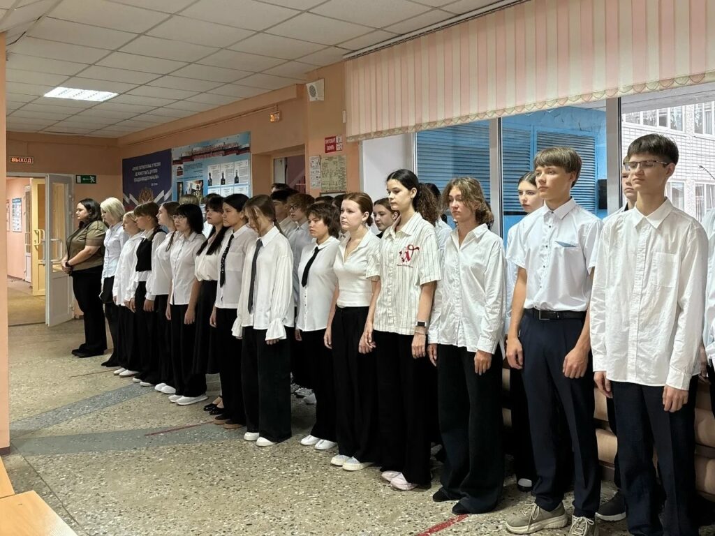 В школах Ленинского района прошли памятные мероприятия, посвященные 85-летию начала блокады Ленинграда. Для школьников организовали «Разговоры о важном», где они узнали о мужестве…