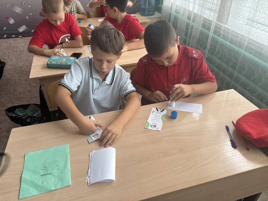 «Пока звучит метроном — город жив»: в ООШ №4 г. Пугачева прошел час памяти, посвященный началу блокады Ленинграда 🏫В основной общеобразовательной школе № 4 г. Пугачёва состоялся ч…