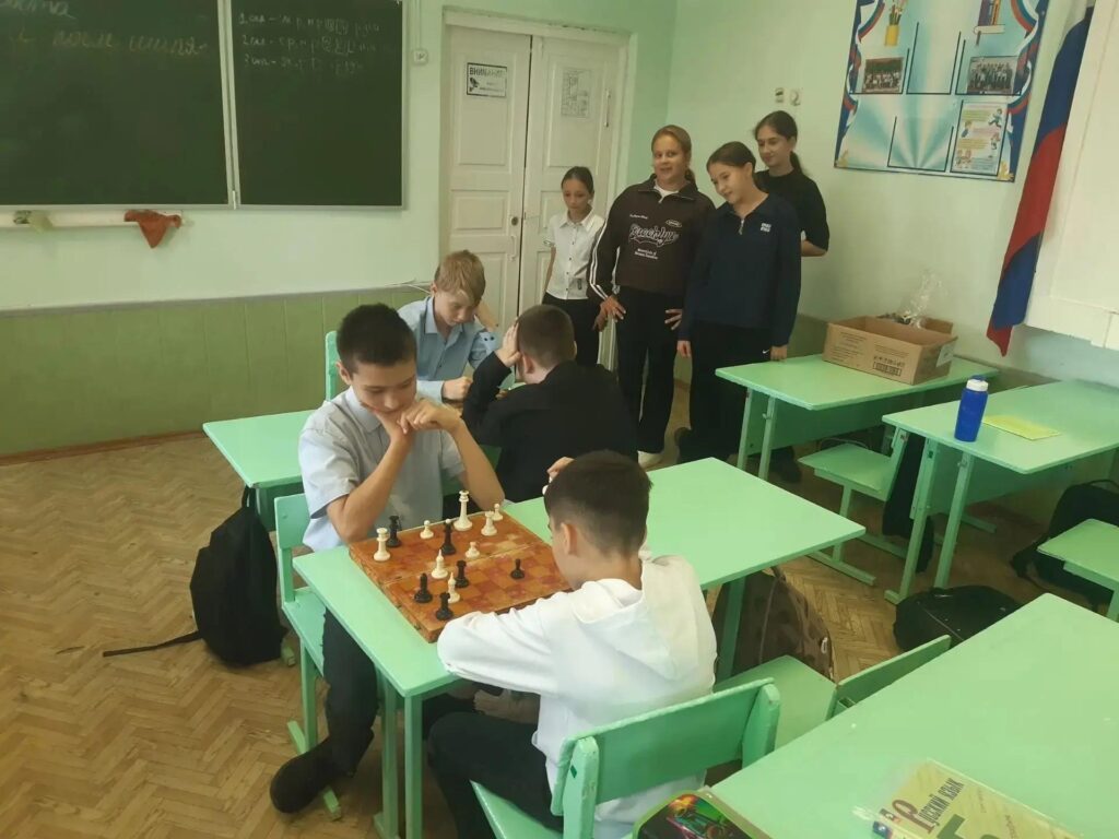 В Балашове дан старт школьному этапу шахматного турнира на Кубок Губернатора С 7 сентября в Балашовском районе начался школьный этап шахматного турнира на Кубок Губернатора, котор…