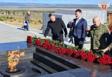 Михаил Мурашко почтил память советских воинов, освободивших Донбасс В рамках рабочей поездки в Донецкую Народную Республику Министр здравоохранения РФ Михаил Мурашко вместе с перв…
