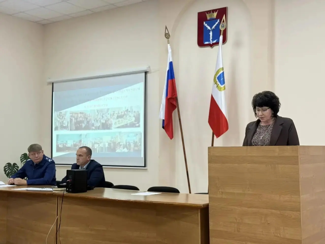 Глава Пугачевского муниципального района Алексей Владиславович Янин провел очередное заседание Совета по взаимодействию с национальными и религиозными объединениями. В ходе заседа…