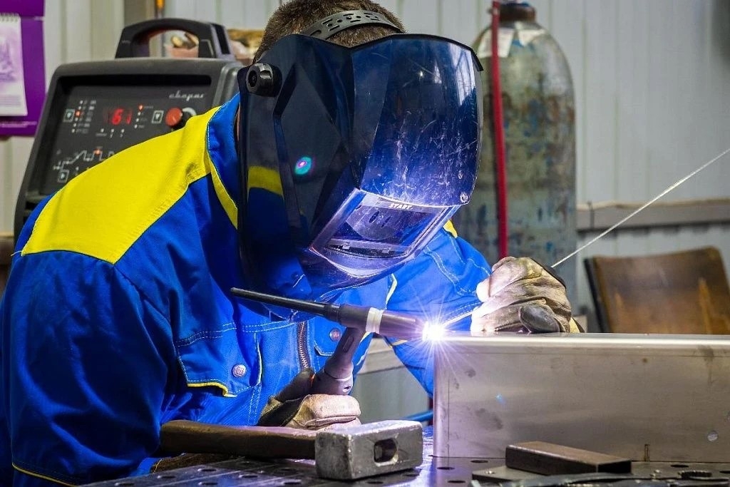 На саратовском заводе в три раза выросла выработка на участке по производству конвейеров 📊 На заводе «АСпром» подвели первые итоги реализации федерального проекта «Производительно…