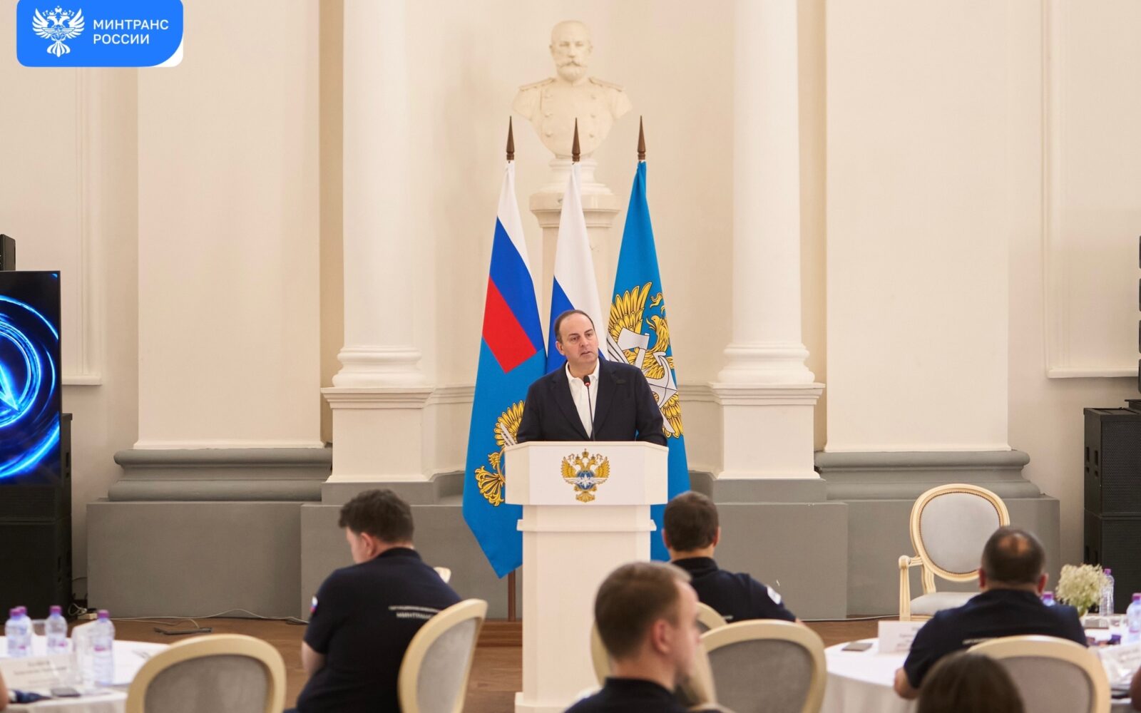 Константин Пашков: «СИЦ – цифровое продолжение Минтранса» Первый замминистра транспорта выступил на стратегической сессии СИЦ Минтранса, в рамках которой обозначил приоритеты разв…