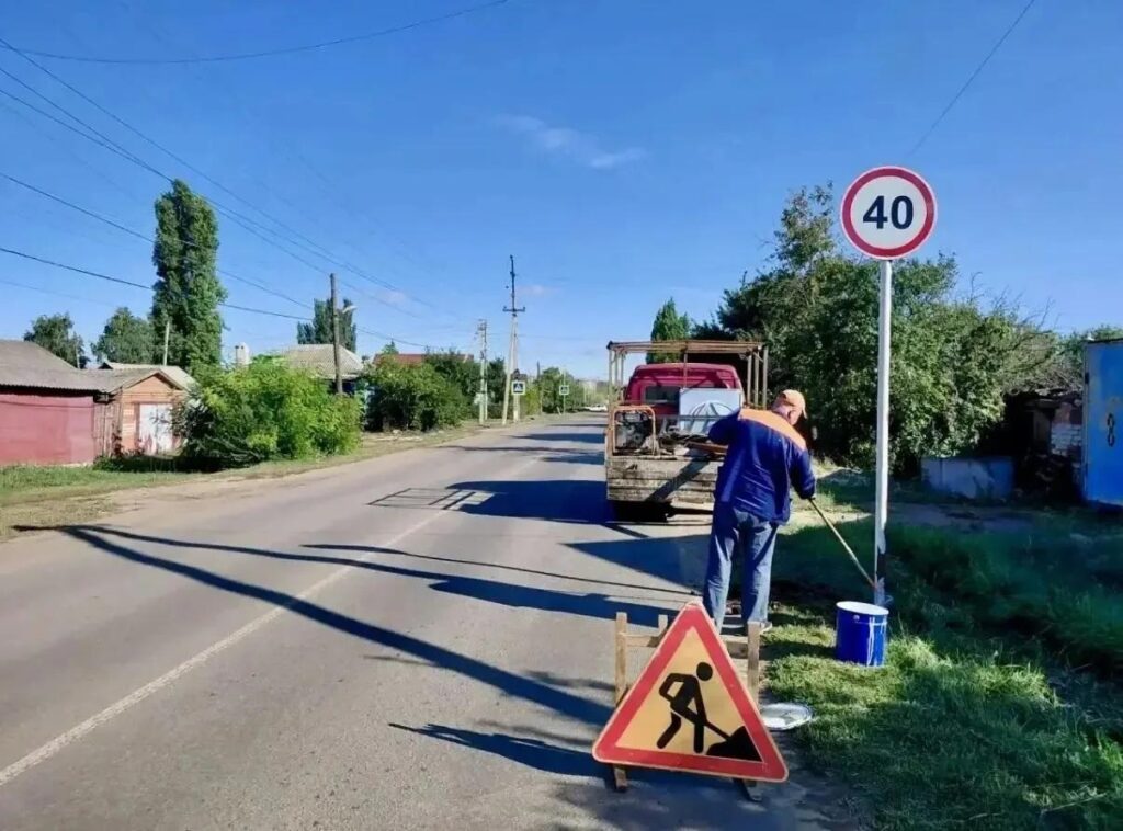 На еженедельном штабе по благоустройству были подведены итоги работы коммунальных служб за прошедшую неделю. Контроль сохраняется по ключевым направлениям — вывозу мусора и содерж…