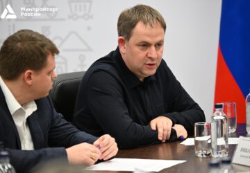 Иван Куликов совершил рабочую поездку в Донецкую Народную Республику Замглавы Минпромторга России провел рабочие совещания с главой Республики Денисом Пушилиным, представителями м…