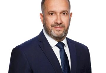 У министра экономического развития Саратовской области Ильи Емельянова появились официальные страницы в социальных сетях. Теперь ключевые решения, новости и комментарии главы ведо…