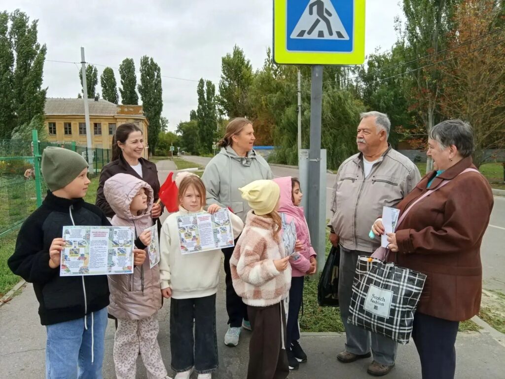 В Балашовском районе проходит неделя безопасности дорожного движения С 21 по 27 сентября проходит Всероссийская неделя безопасности дорожного движения. В детских дошкольных учрежд…